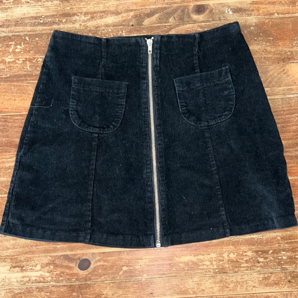 Brandy Melville, corduroy mini skirt black